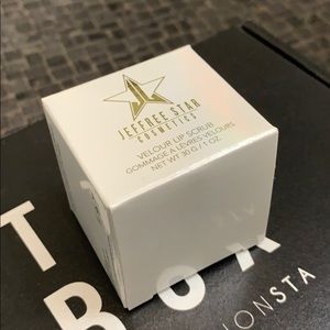 🌟JEFFREE STAR COSMETICS LIP SCRUB🌟
